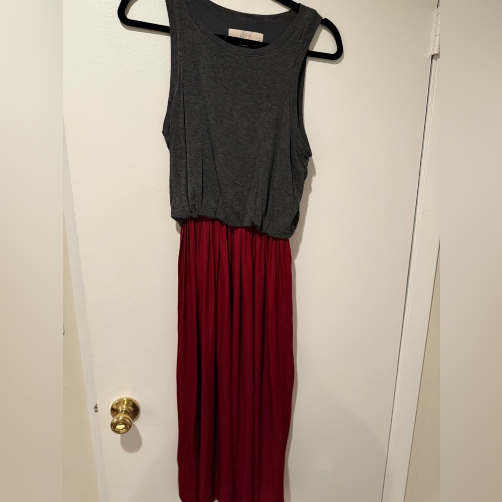 Loft Gray and Red Sleeveless Flowy Dress